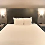 Wingate By Wyndham Erie